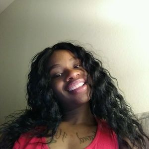 Meet your Posher, Crystal